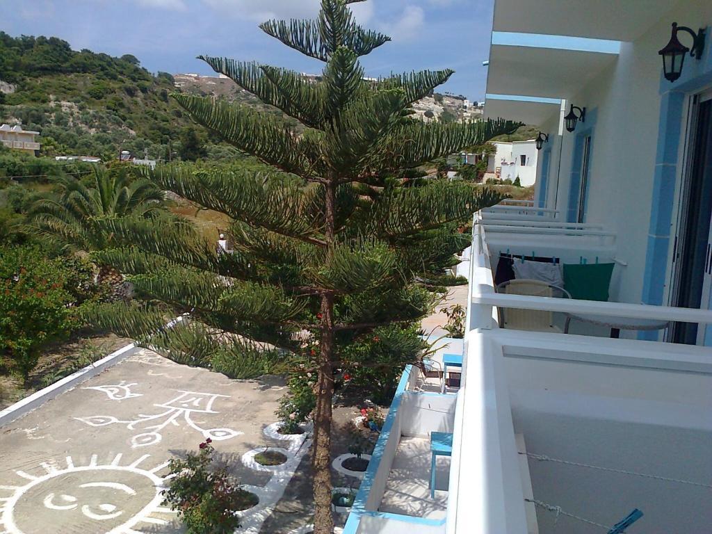 Dionysia Apartments Kéfalos Exterior foto